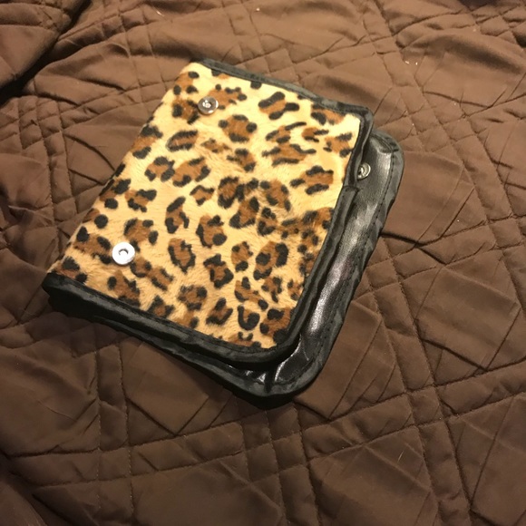 Cheetah print brush roll - Picture 6 of 8